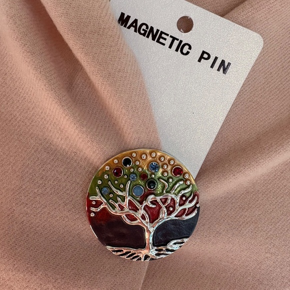 Magnetic Brooch Pin Tree of Life - Picture 2 of 3